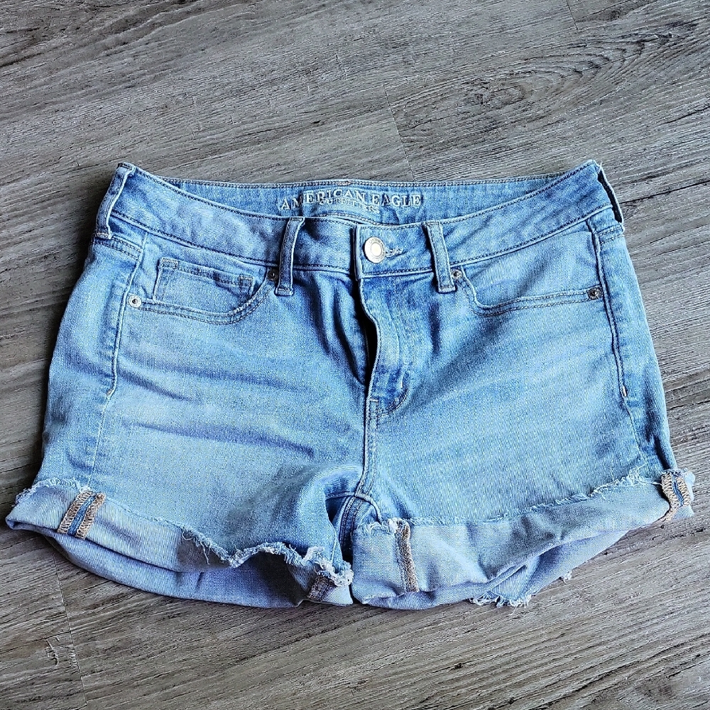 American Eagle Outfitters Women's Light Blue Denim Shorts